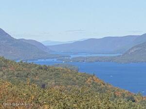 186 Watershed Drive Diamond Point, NY 12845