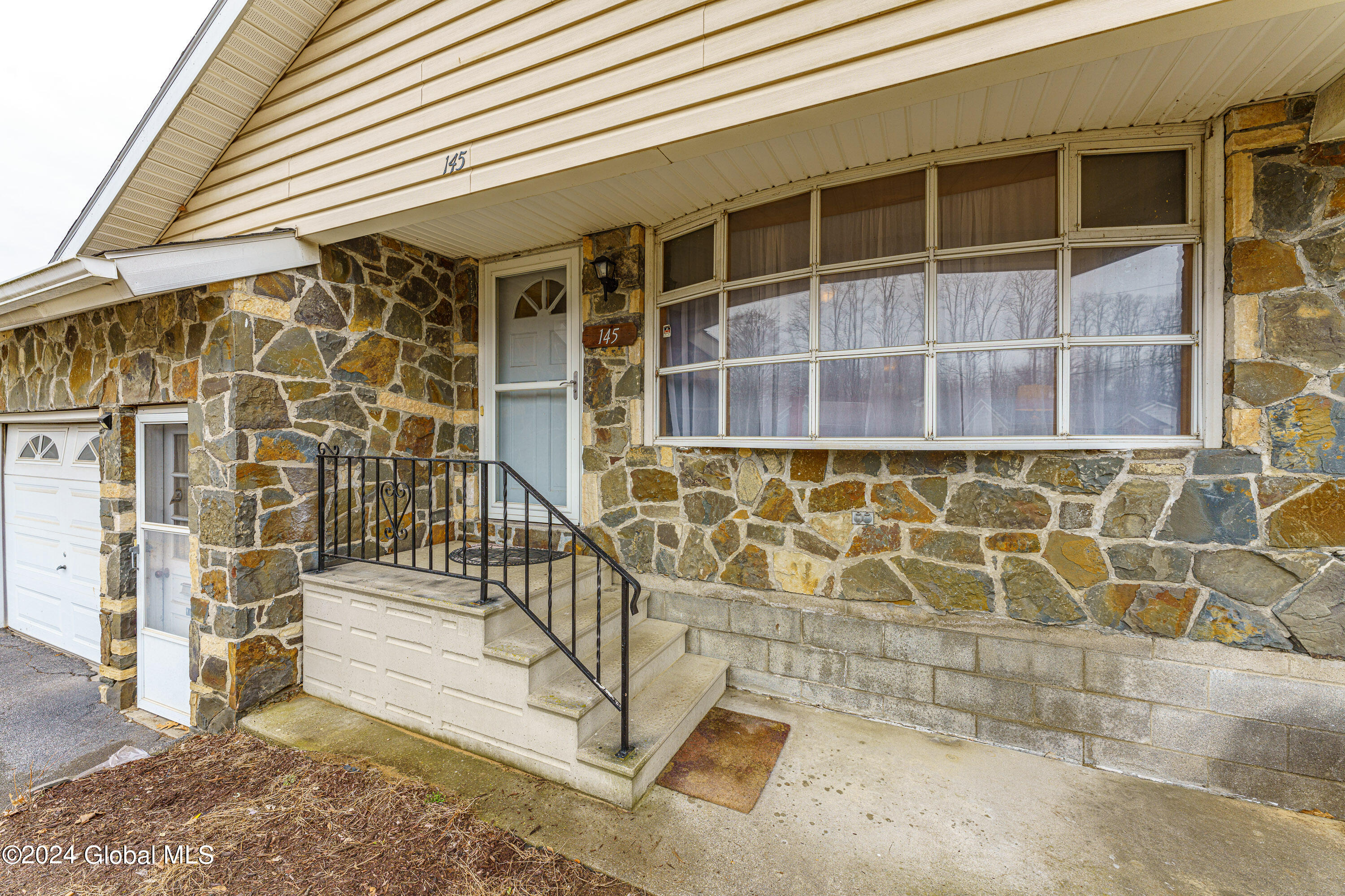 145 E Palmer Avenue in Schenectady, NY Listed For 259,900.00 by Darcy Chorwat for Carrow Real