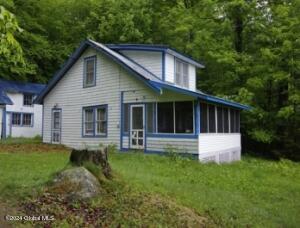 10 Henry Rd Schroon Lake, NY 12870