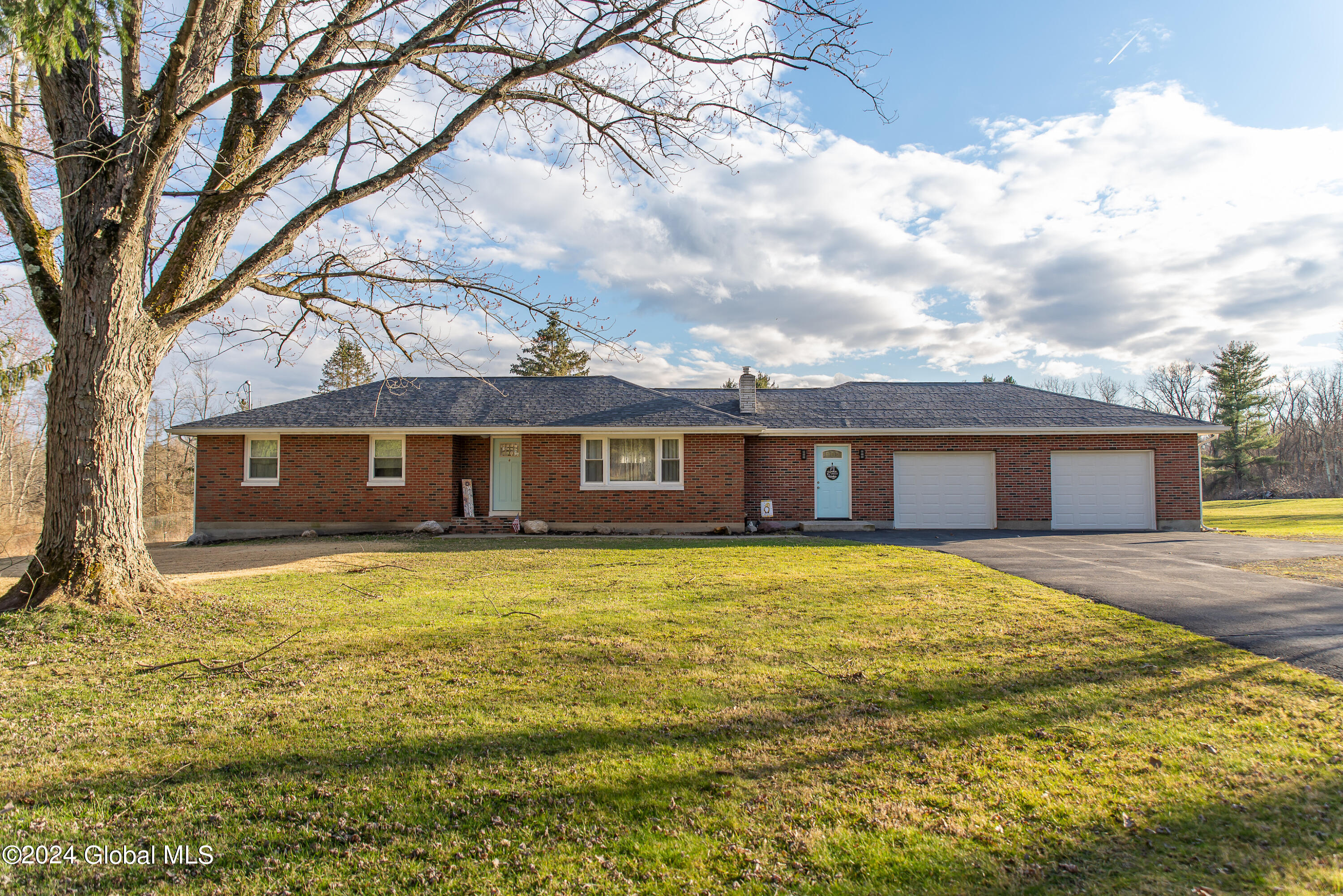 40 Halfway House Road in Mechanicville, NY Listed For 425,000.00 by