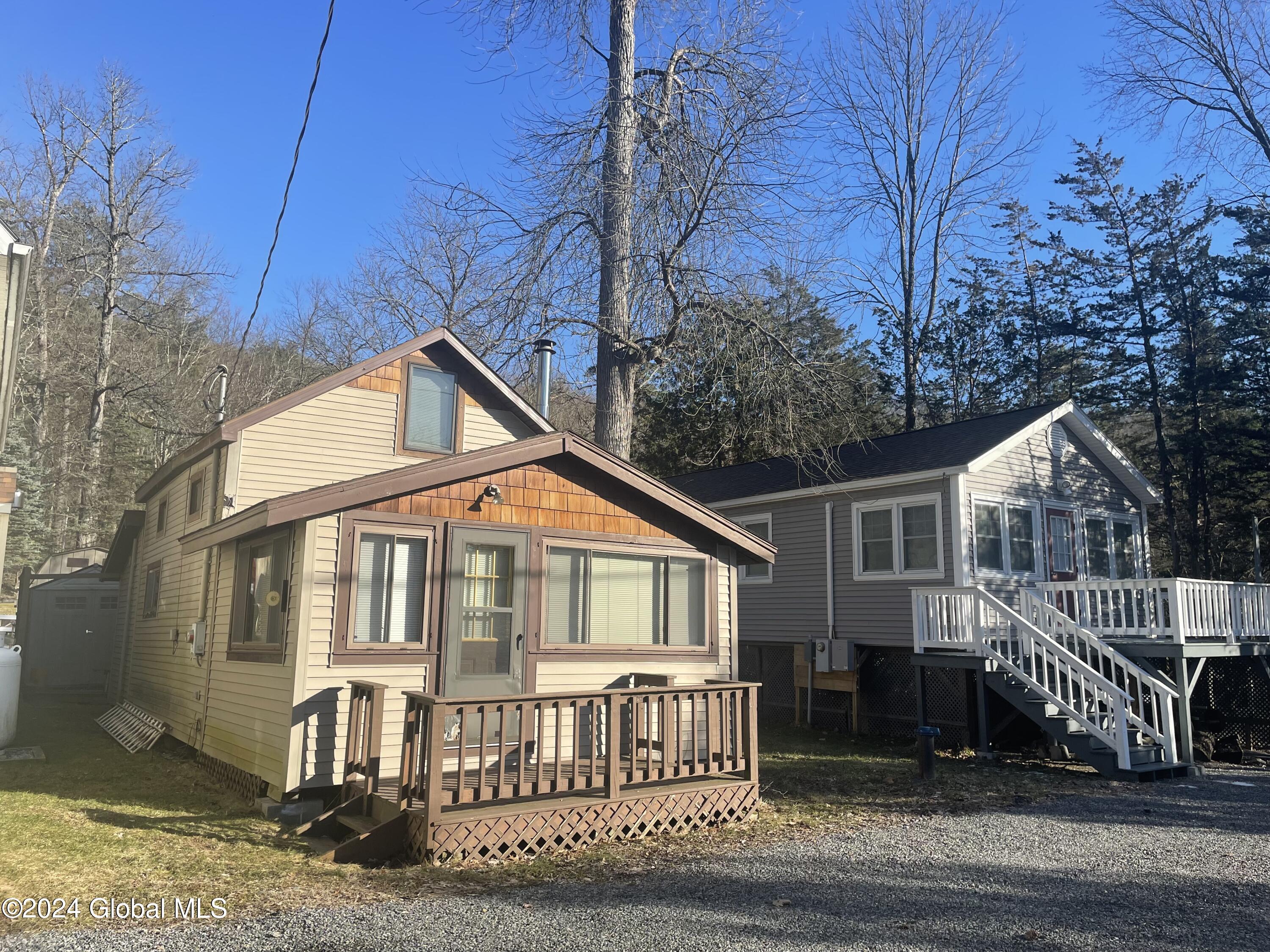 6327 Sunset Bay Road in Huletts Landing, NY Listed For 325,000.00 by