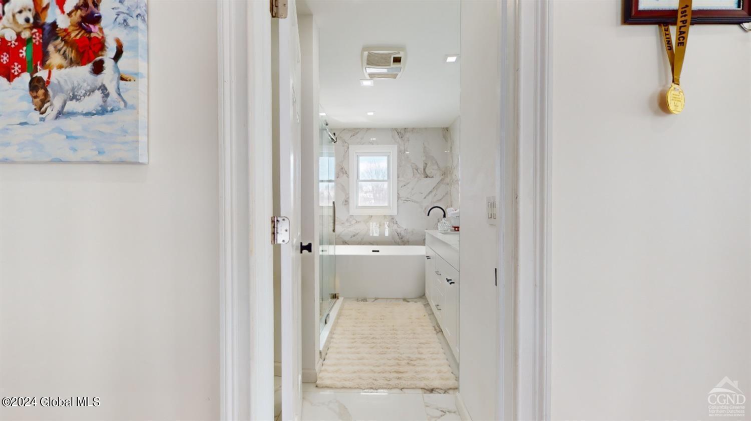 46 Sutton Place in Coxsackie, NY Listed For 490,000.00 by Dave