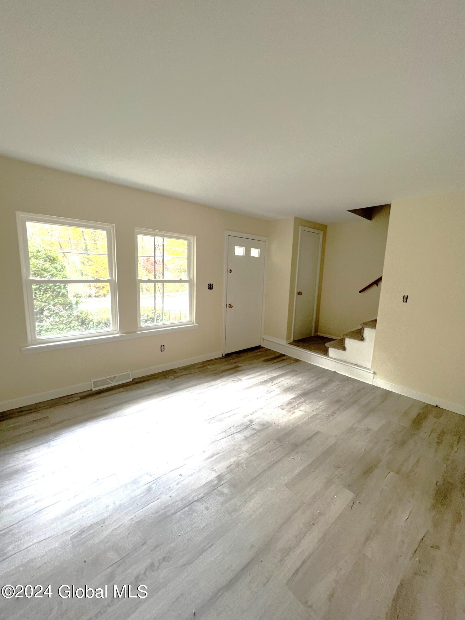 3151 E Old State Road in Schenectady, NY Listed For 1,950.00 by