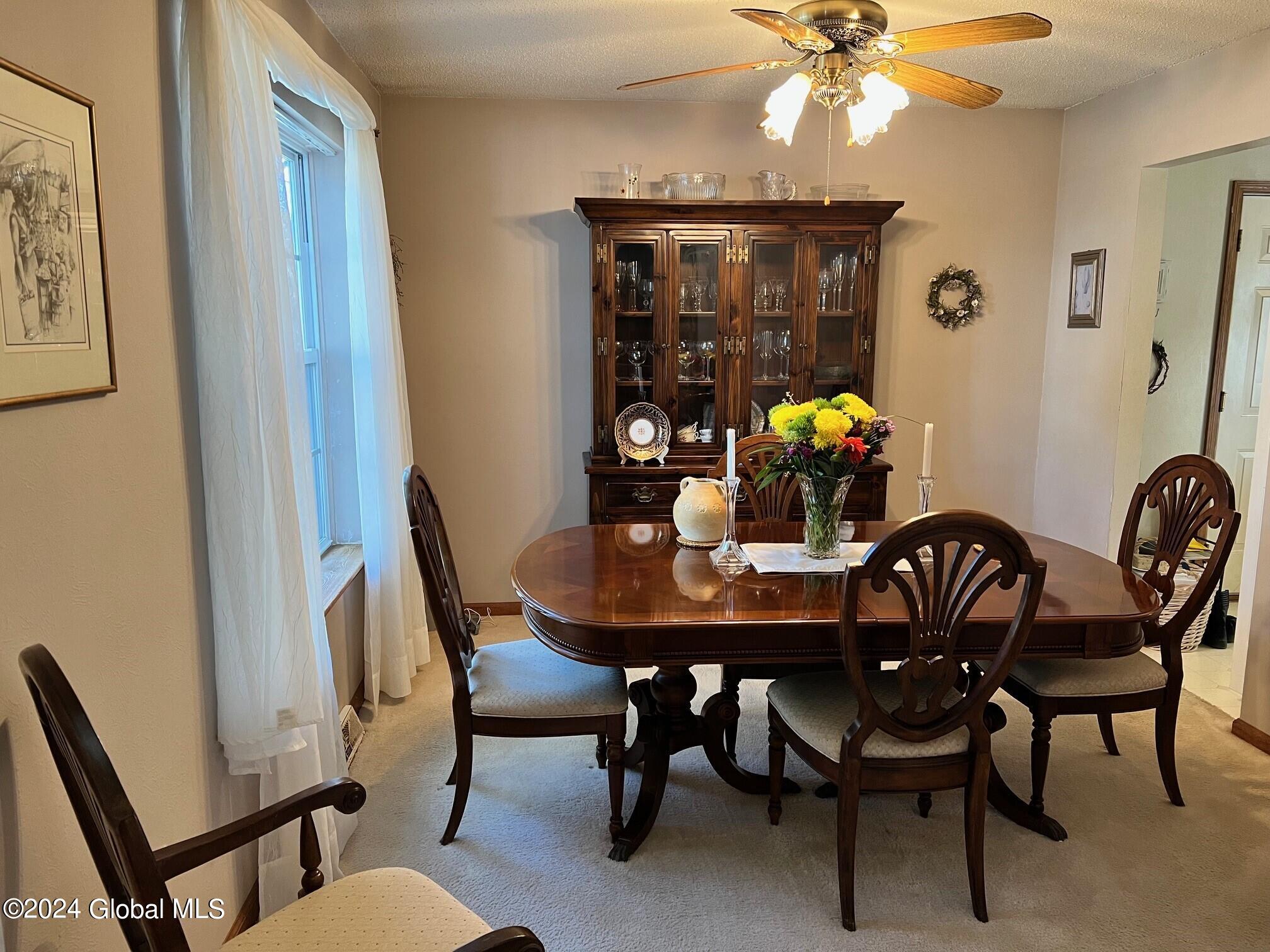 16 Kettles Way in Queensbury, NY Listed For 325,000.00 by Carol