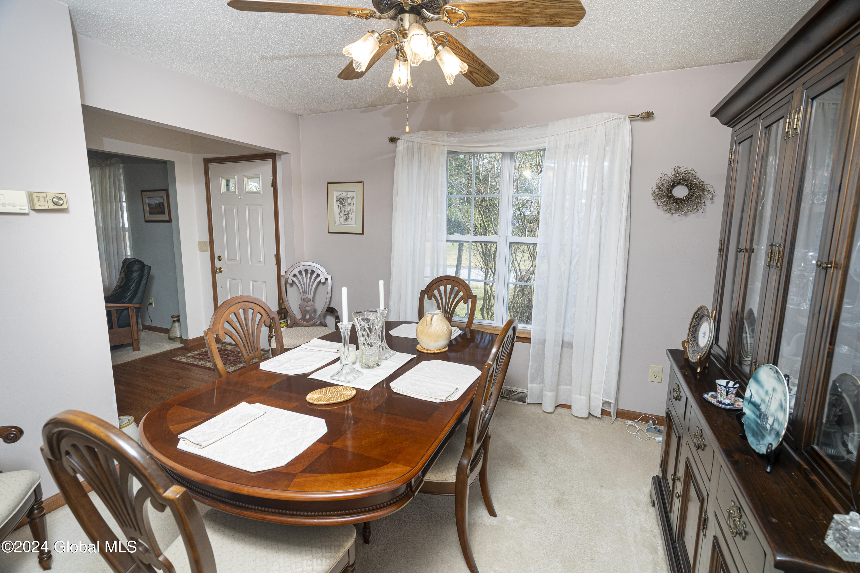 16 Kettles Way in Queensbury, NY Listed For 325,000.00 by Carol