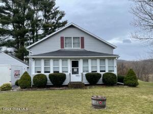 21218 State Route 22, Hoosick Falls, NY 12090