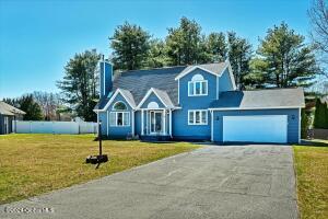 217 Long Meadow Lane Schenectady, NY 12306