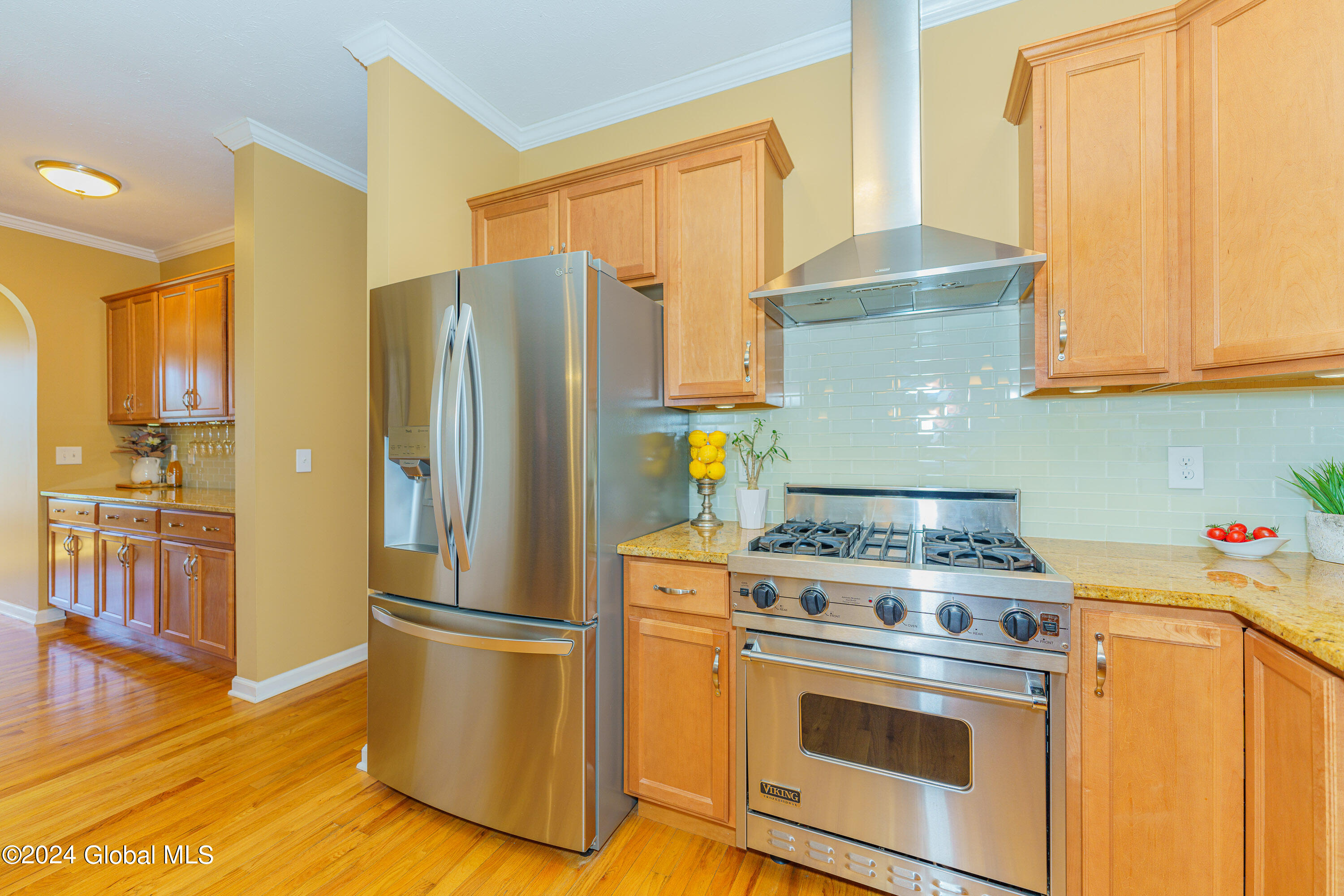 5 Magnolia Way in Ballston Lake, NY Listed For 739,900.00 by Kelly L