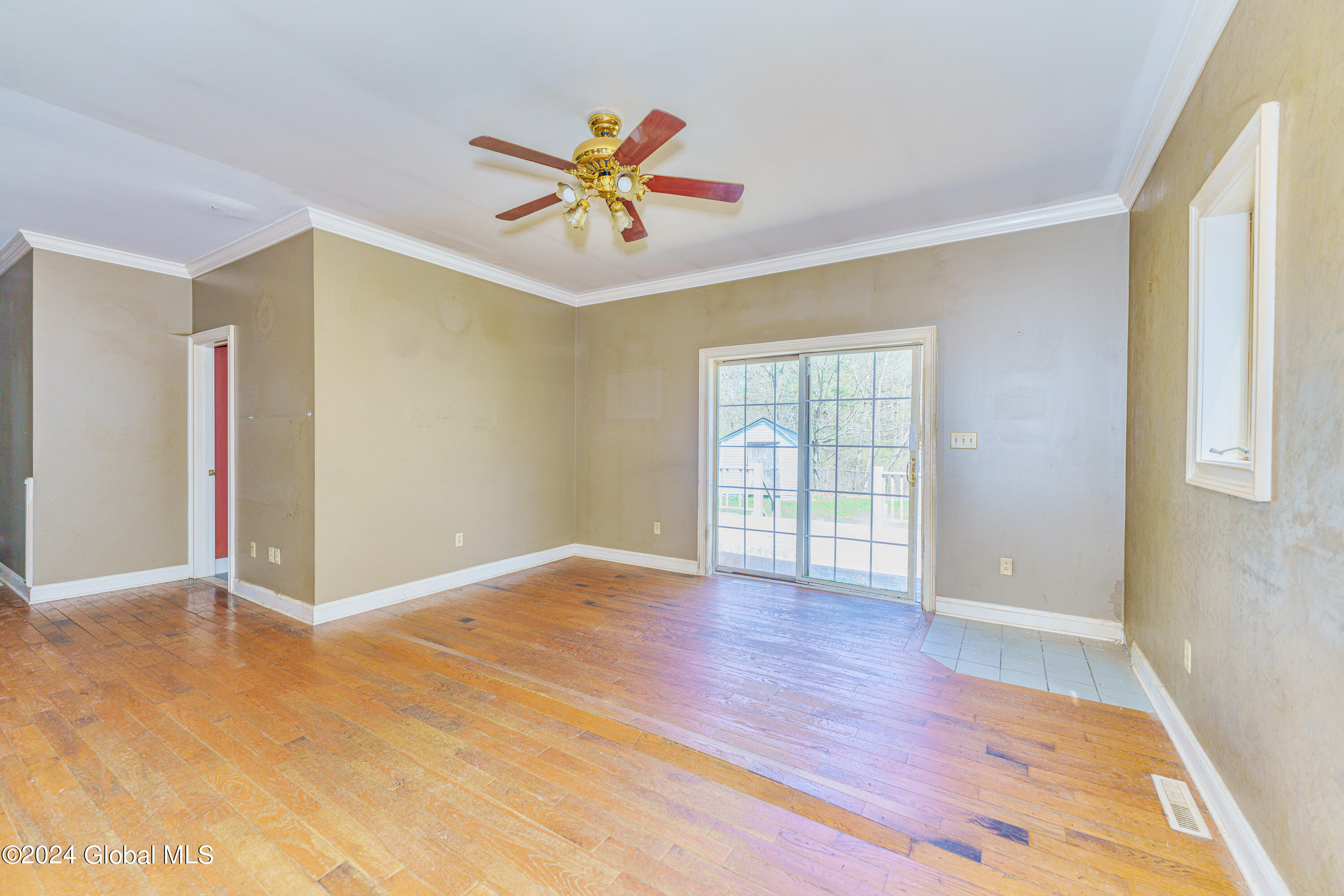 12 Hillside Avenue in Porter Corners, NY Listed For 179,950.00 by