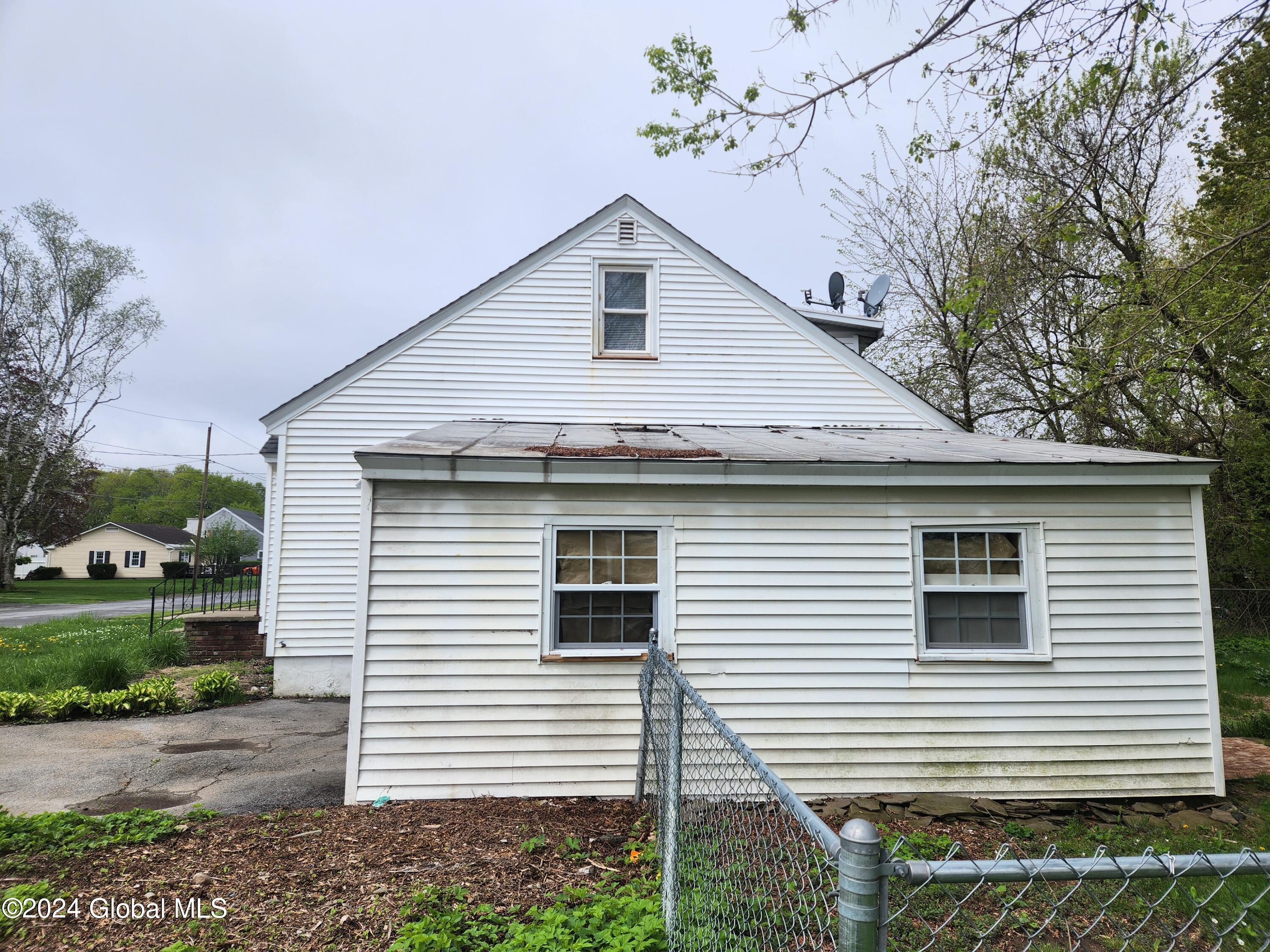 157 Oakland Avenue, Gloversville, NY - Property Listing from Davies-Davies