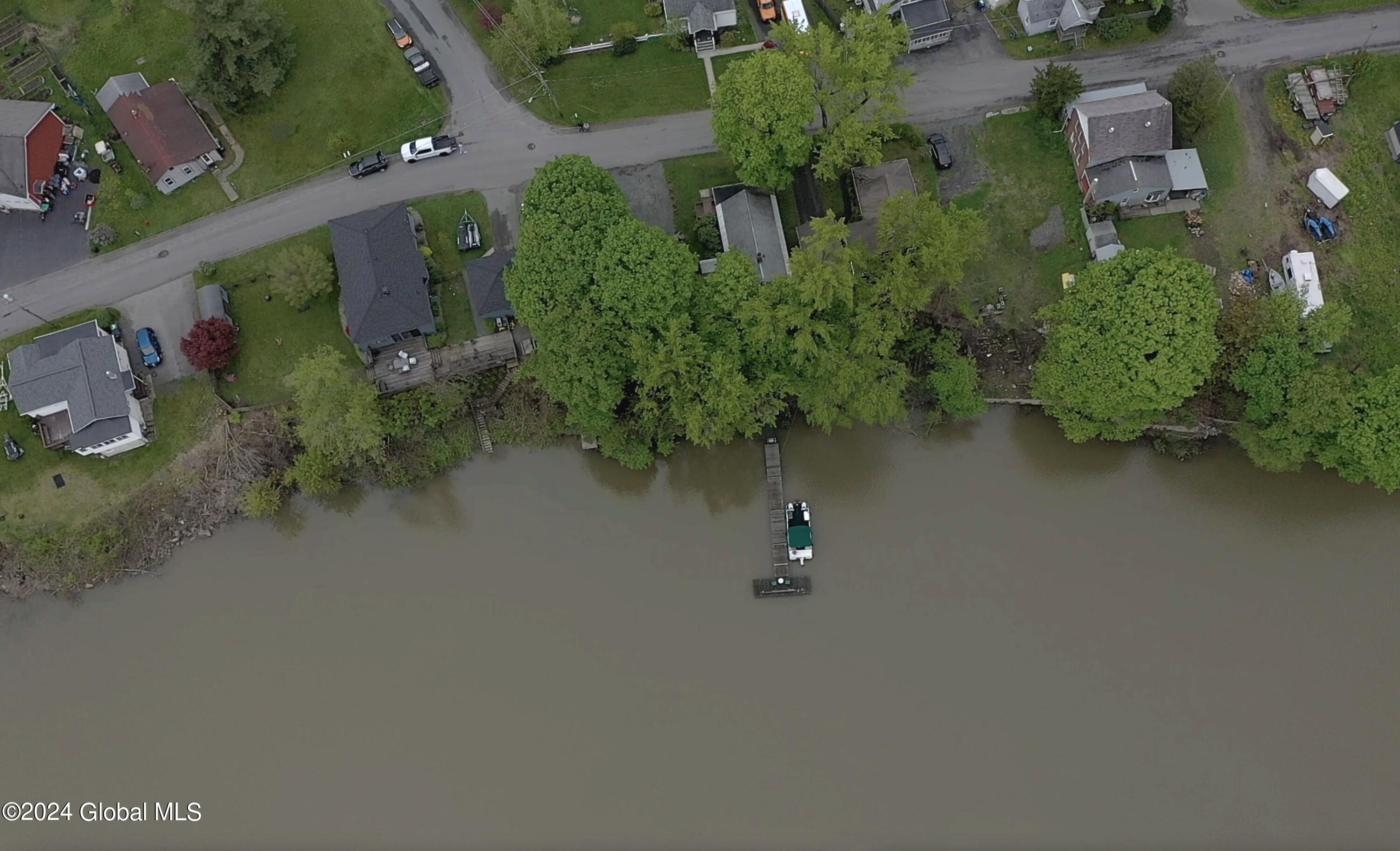 321 River Bend Road in Troy, NY Listed For 249,000.00 by Michelle