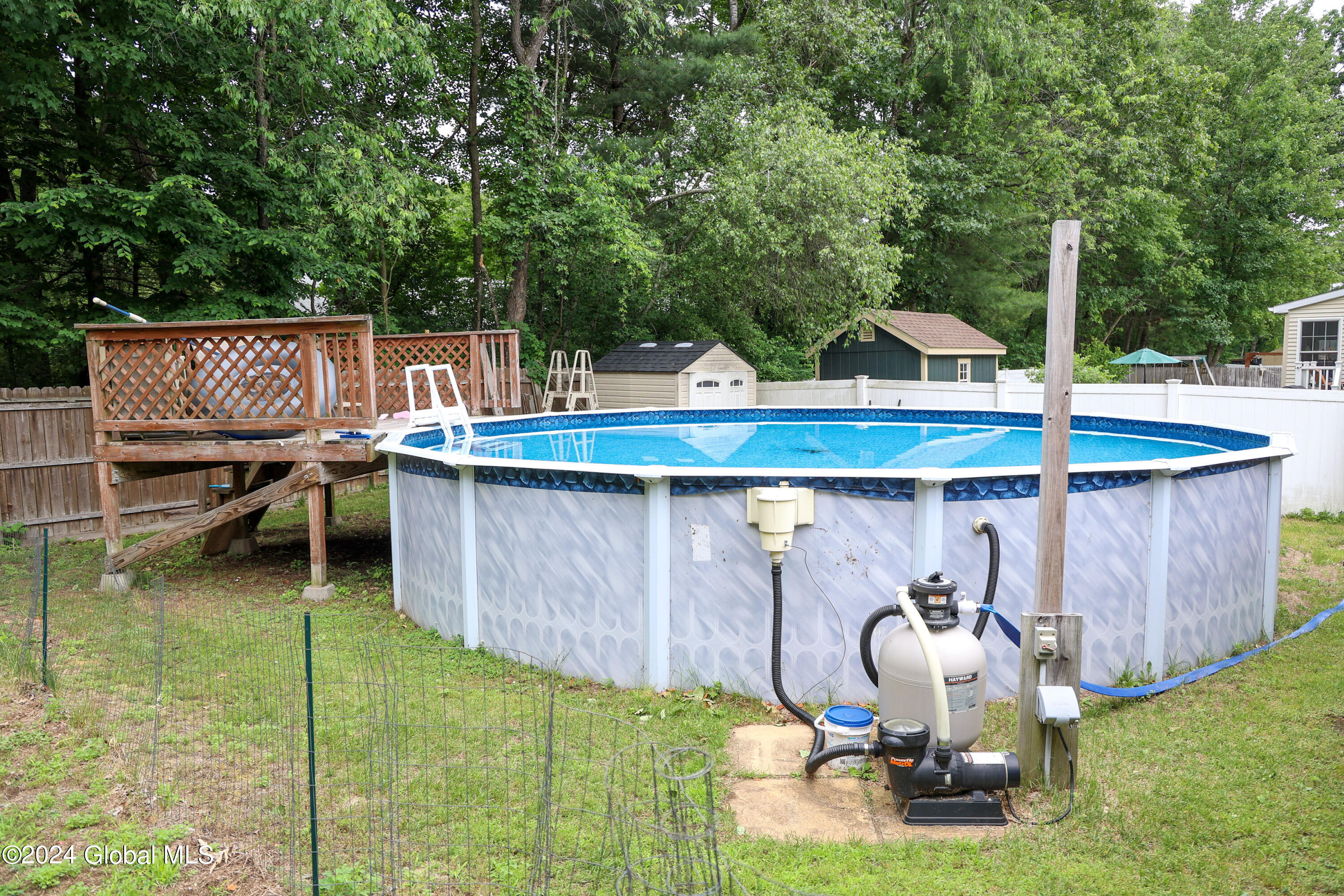 10 Mockingbird Lane in Queensbury, NY Listed For 320,000.00 by Lynn