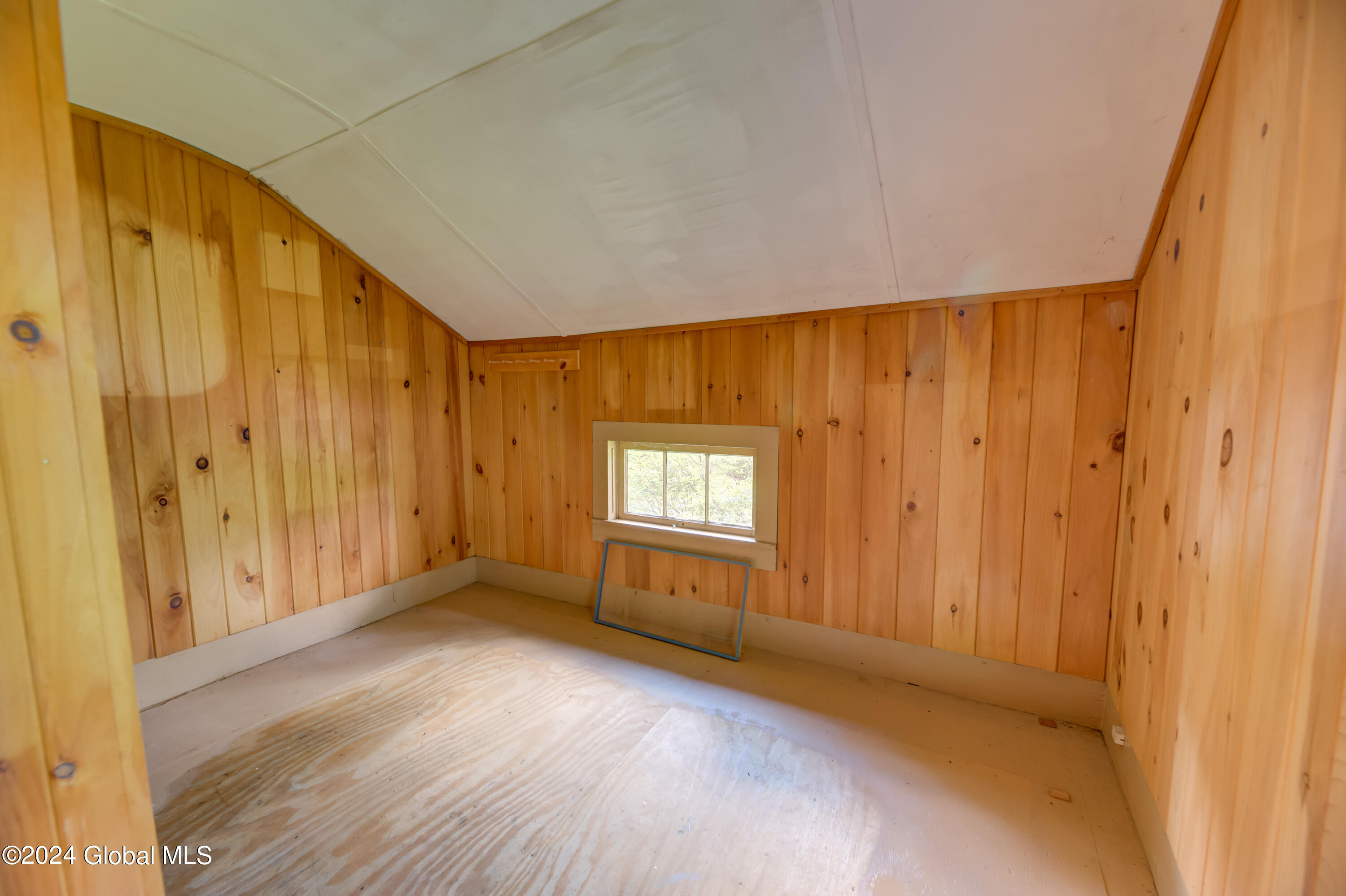 560 Hope Falls Road in Northville, NY Listed For 219,000.00 by Cynthia Gifford for Howard Hanna