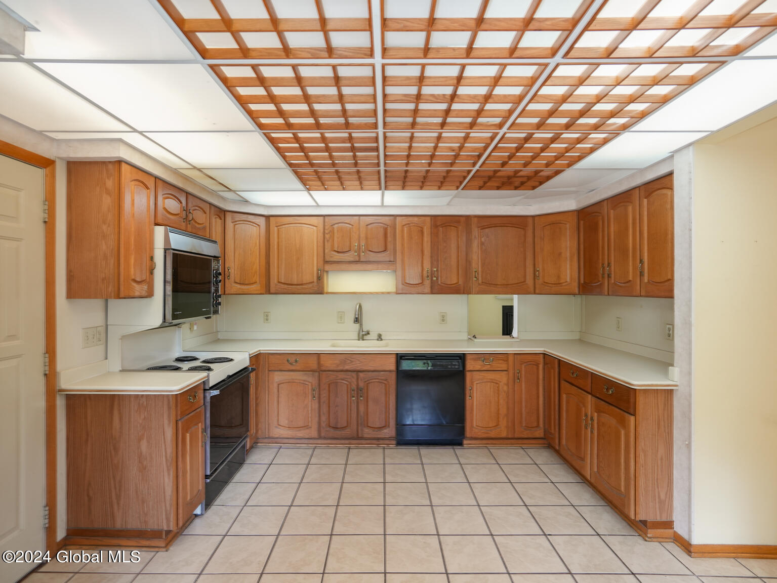 10 Loudonwood East in Loudonville, NY Listed For 300,000.00 by Wendi