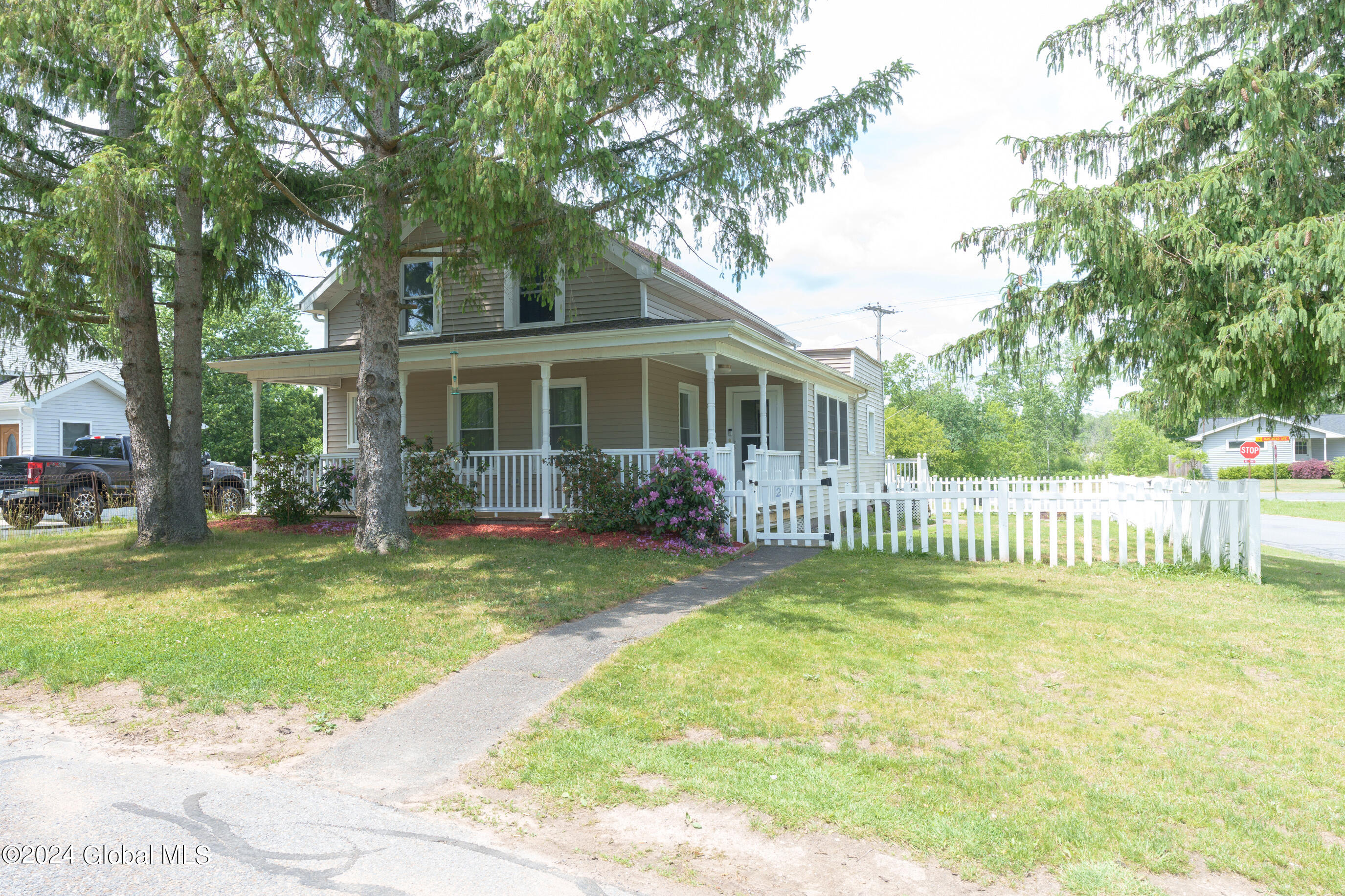 27 Towpath Road, Stillwater, NY Homes for Sale in Lake Bolton