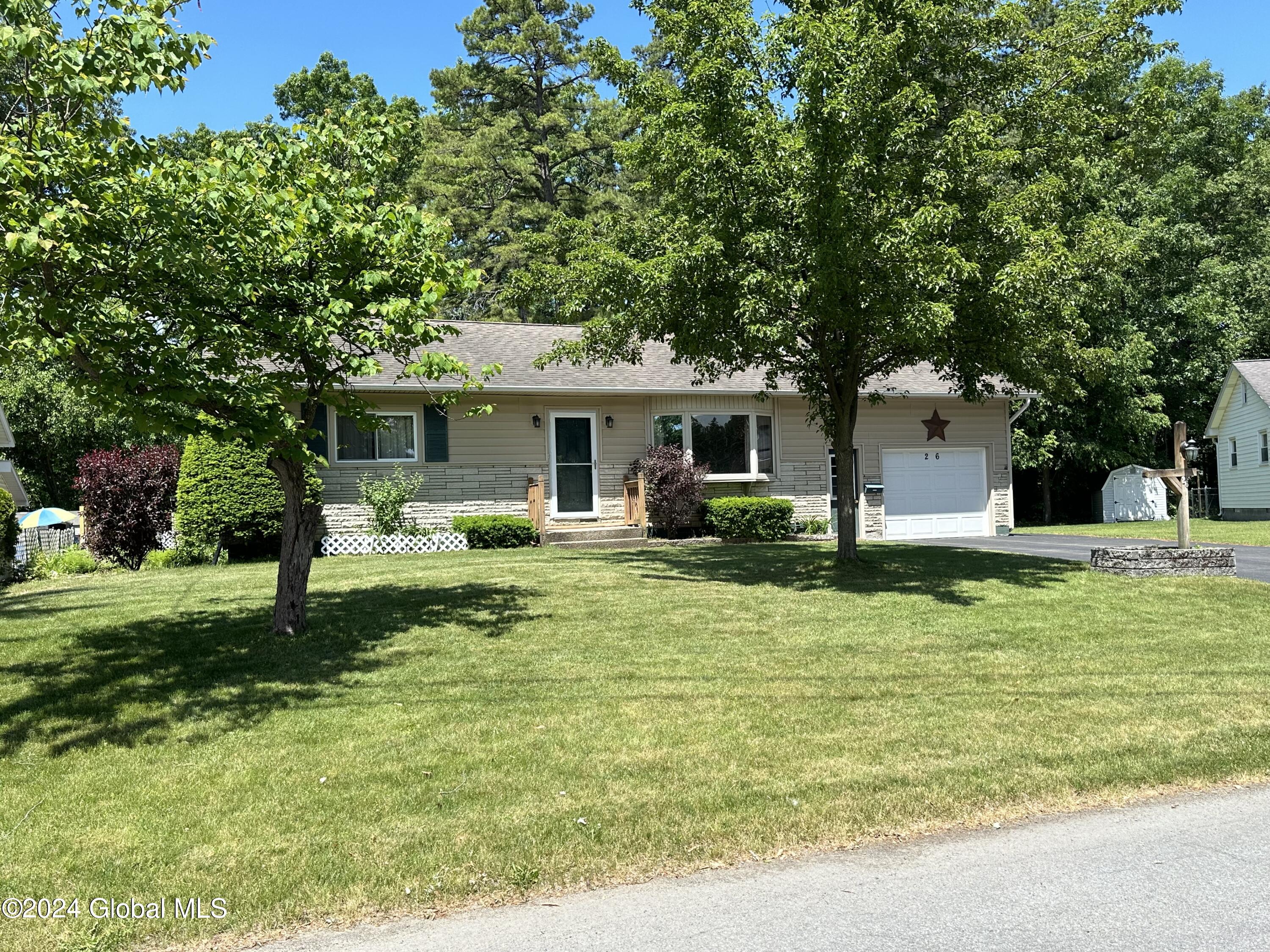 26 Bertone Drive, Schenectady, NY Property Listing from DaviesDavies