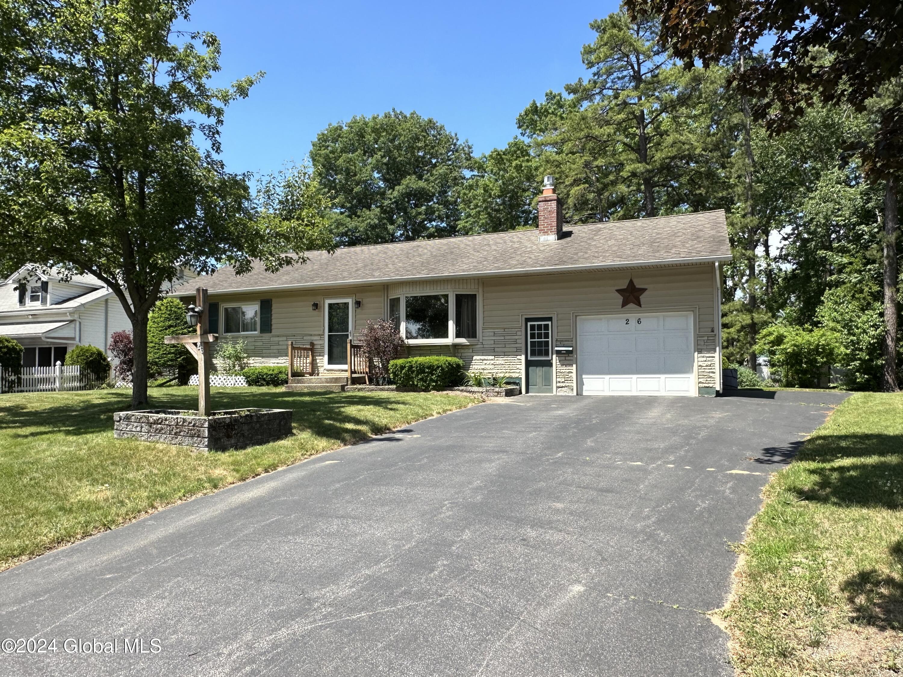 26 Bertone Drive, Schenectady, NY Property Listing from DaviesDavies