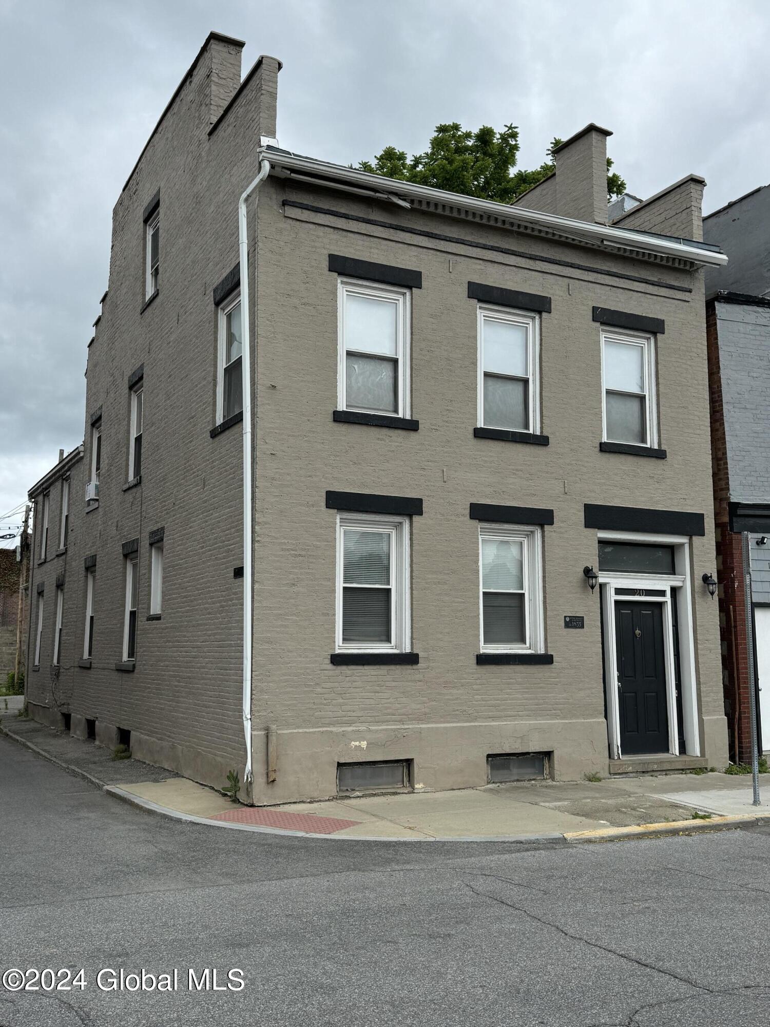20 Jay Street in Schenectady, NY Listed For 1,750.00 by Michael Dufek
