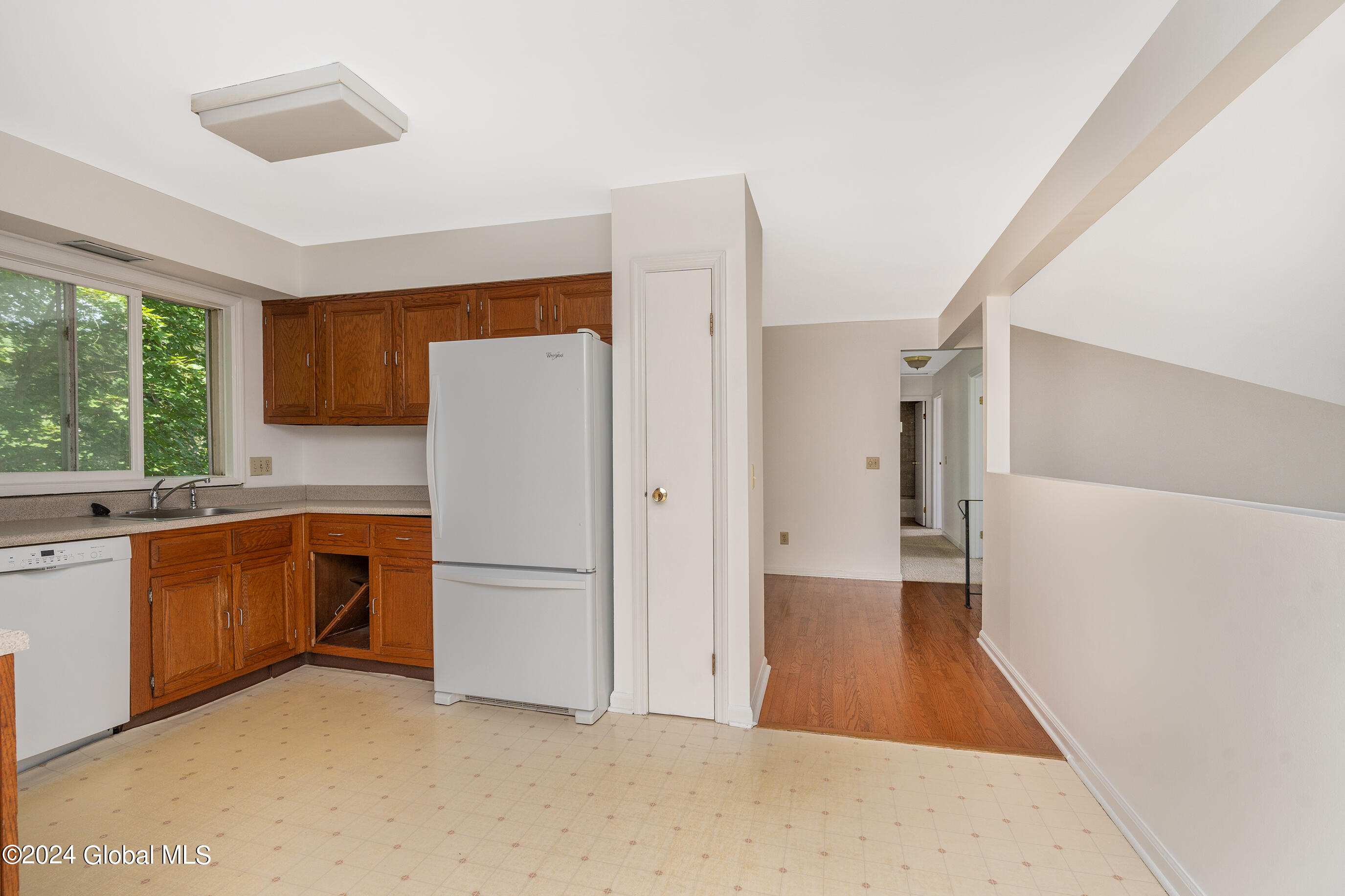 127 Jordan Boulevard in Delmar, NY Listed For 335,000.00 by Sandra