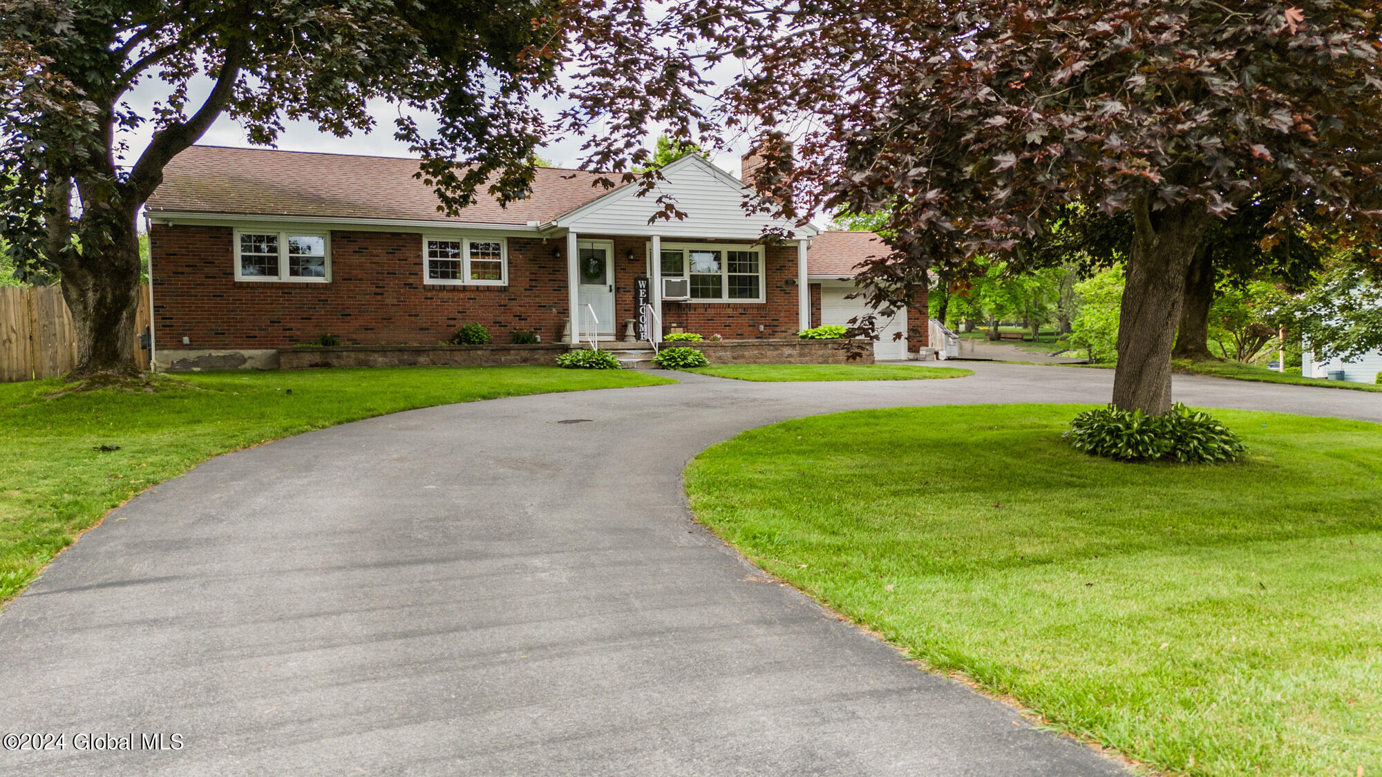 850 Duanesburg Road, Rotterdam, NY Property Listing from DaviesDavies