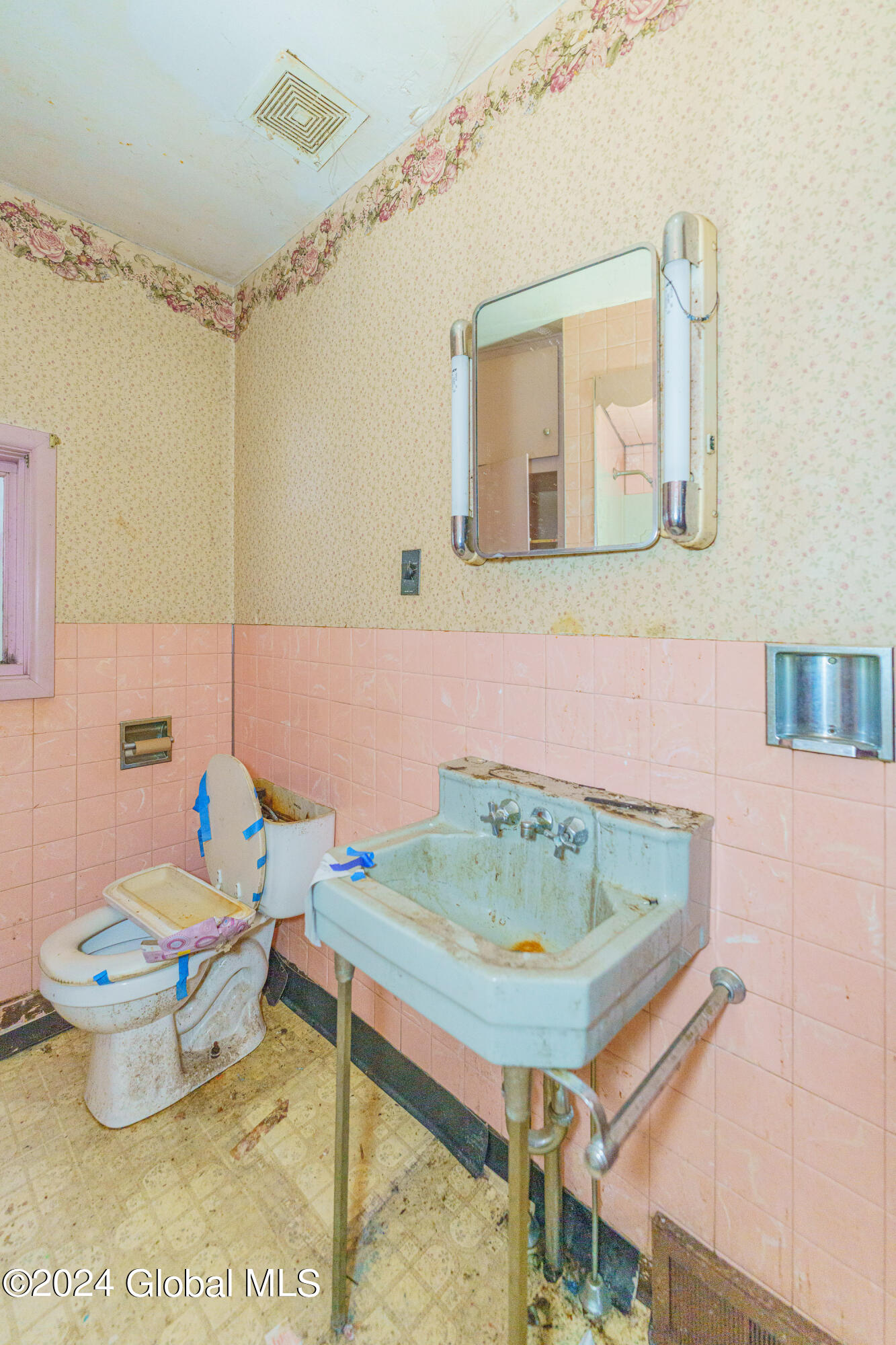 5516 State Route 10 in Cobleskill, NY Listed For 64,000.00 by Kelly L