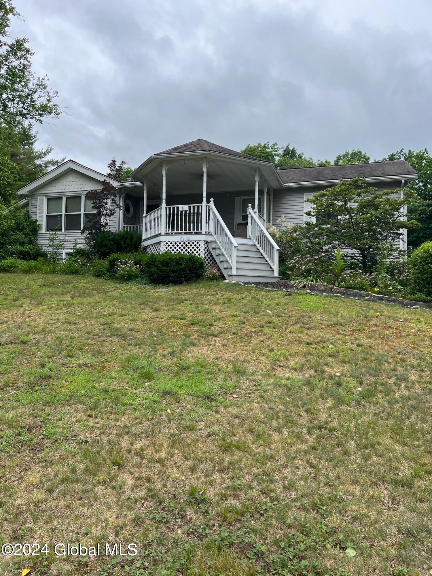 100 Pine Lane, Schroon Lake, NY Property Listing from DaviesDavies