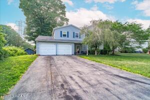27 Westchester Drive Colonie, NY 12205