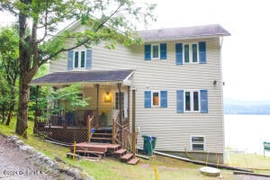 2360 Black Point Way Road Putnam, NY 12861