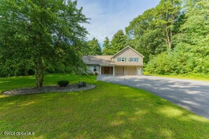 35 Dyer Switch Road Saratoga Springs, NY 12866