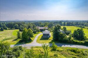 44 Blizzard Road Stillwater, NY 12170