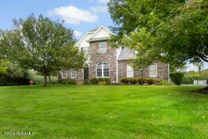 2 Wetherby Court Cohoes, NY 12047