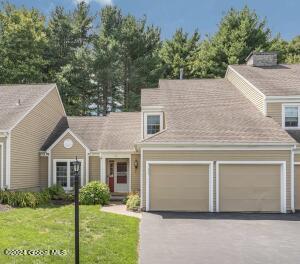 51 Ridgefield Drive Voorheesville, NY 12186