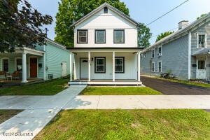 87 Lincoln Avenue Saratoga, NY 12866