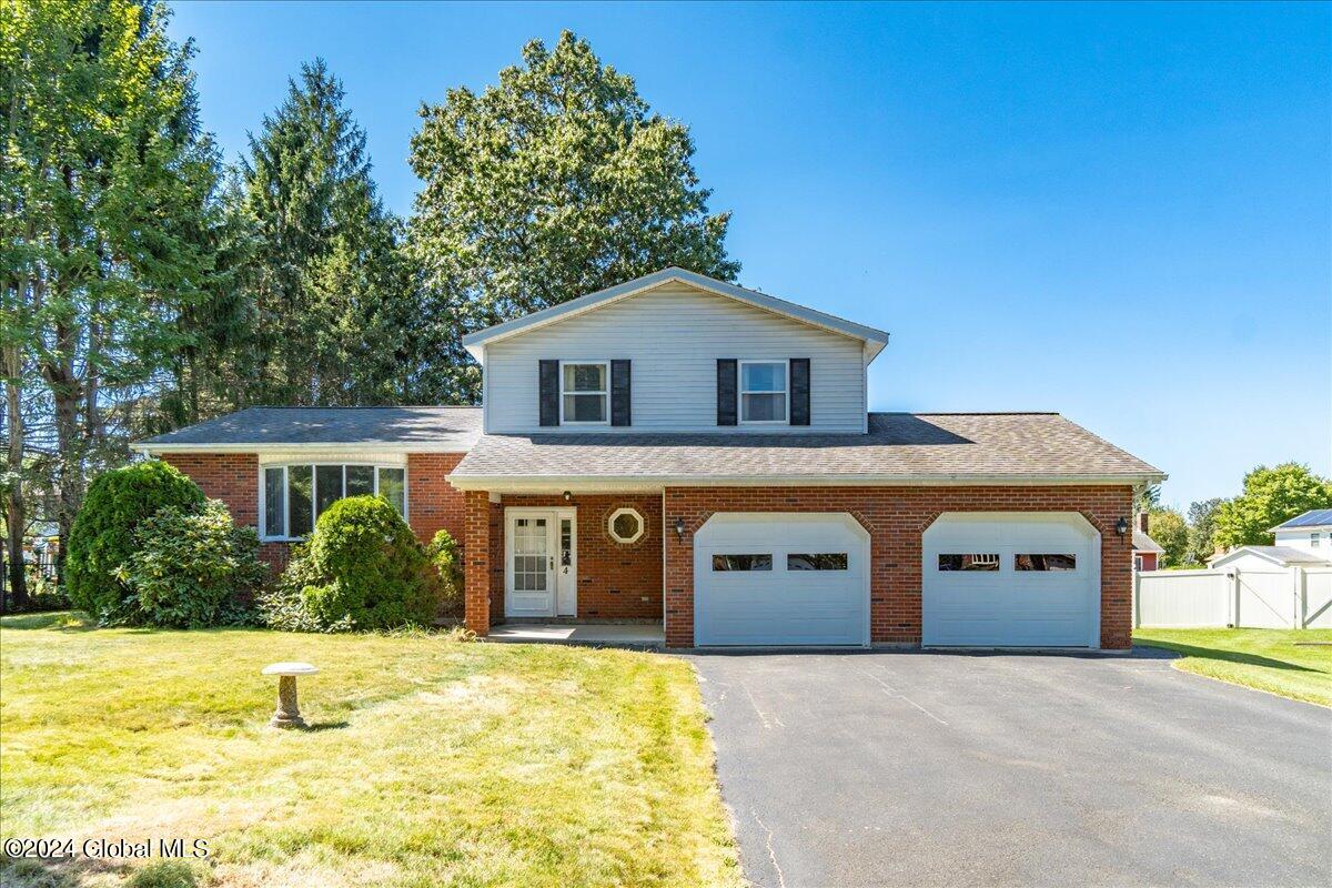 4 Ives Court in Schenectady, NY Listed For 325,000.00 by Jennifer C