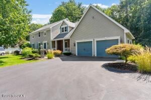 17 Timberwick Drive Halfmoon, NY 12065