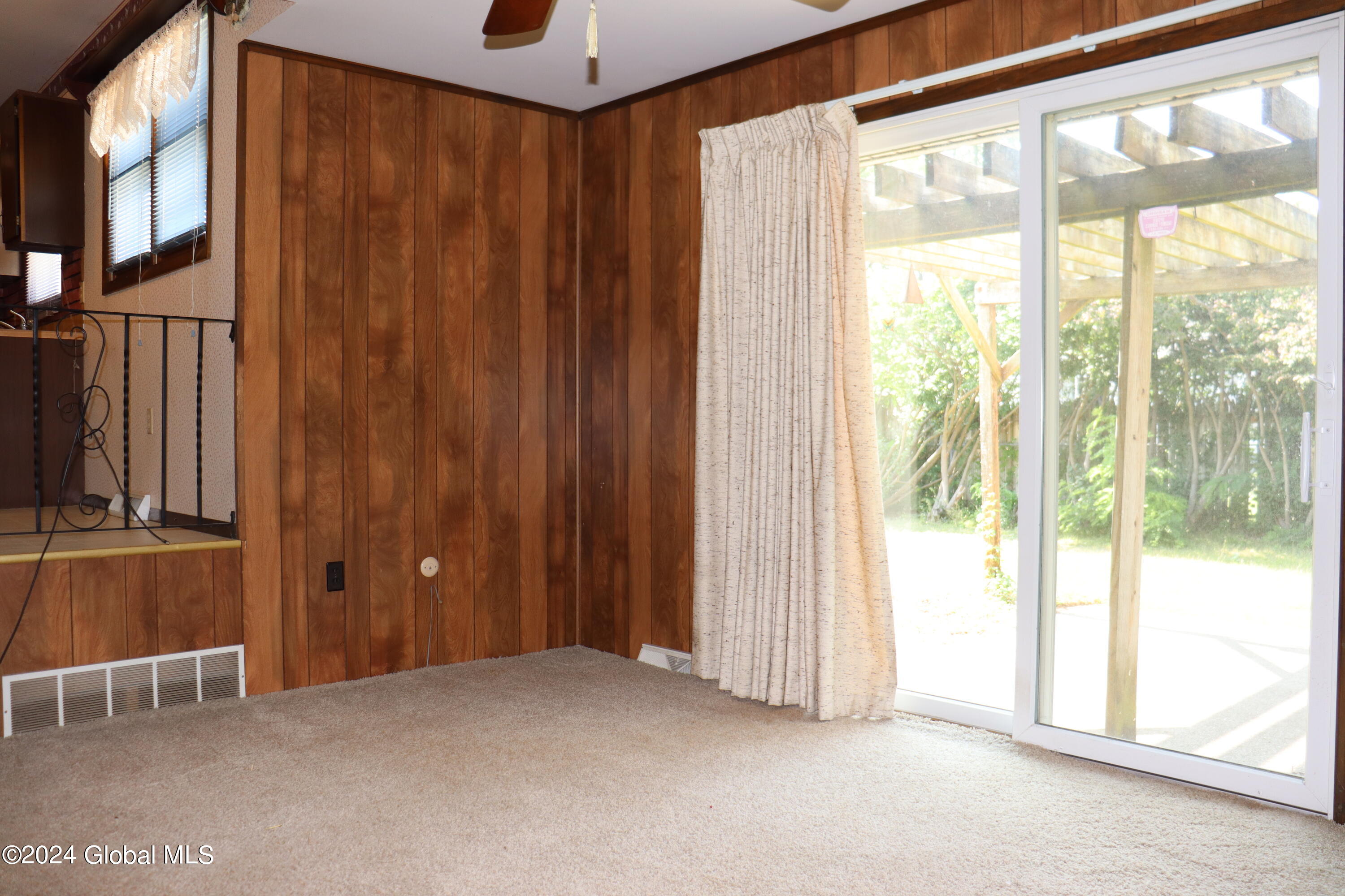 197 Ray Avenue in Schenectady, NY Listed For 247,900.00 by Paul A