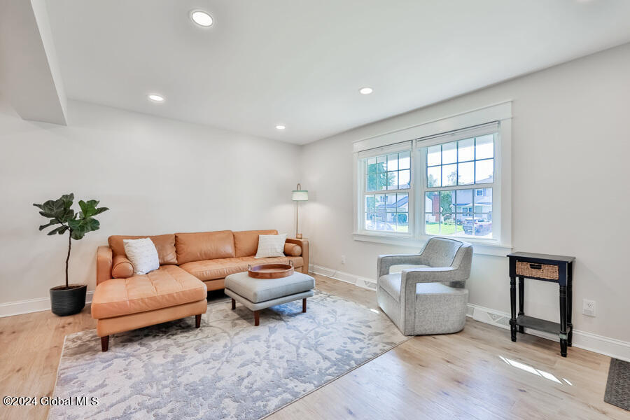 13 Par Circle in Albany, NY Listed For 349,900.00 by Heather Hamlin