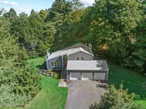 3 N Chestnut Hill Road Loudonville, NY 12211