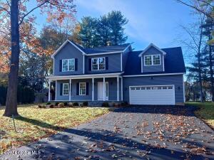 9 Lynn Drive Schenectady, NY 12302