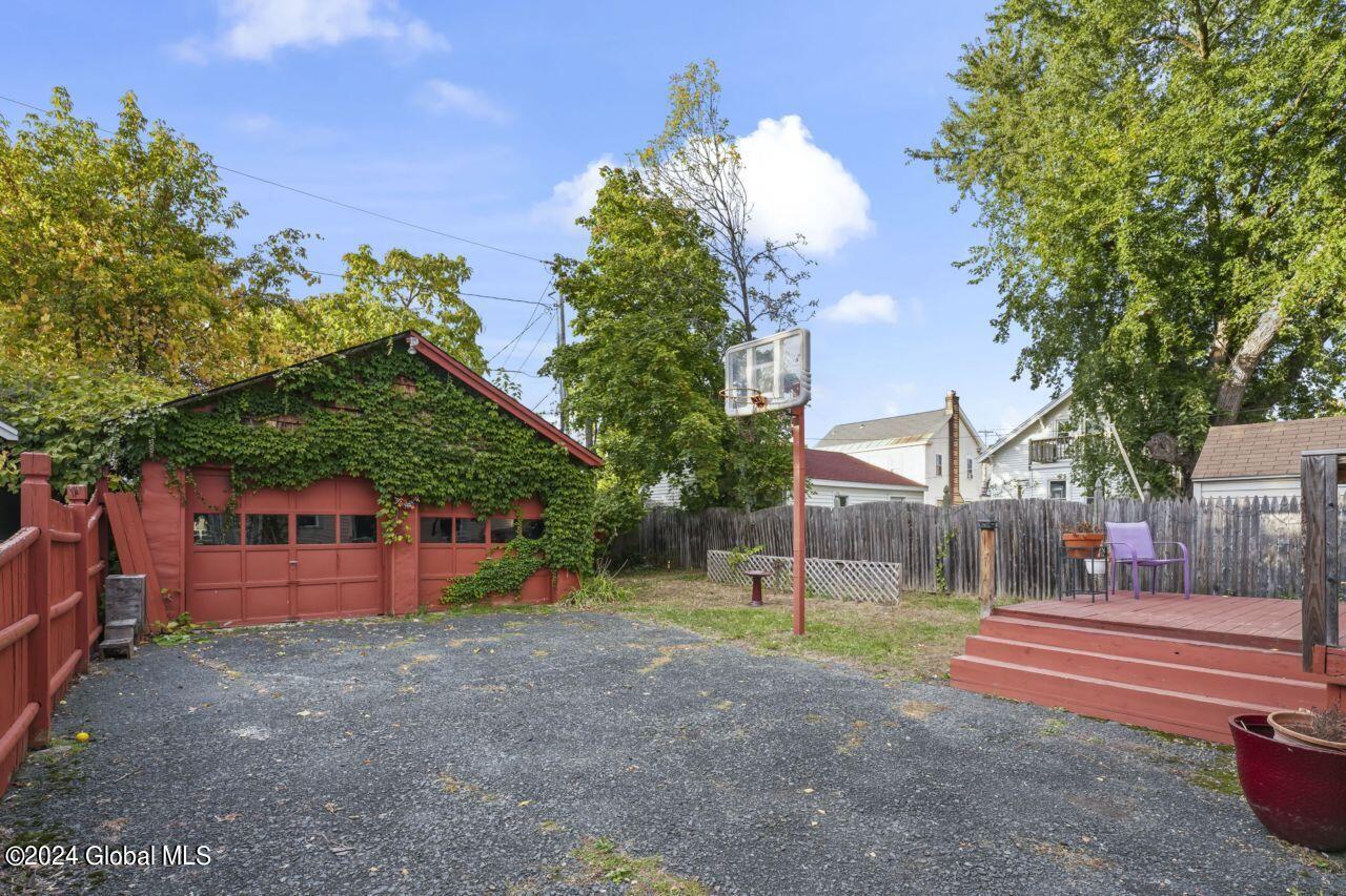 2 Holmes Court, Albany, NY Property Listing from DaviesDavies