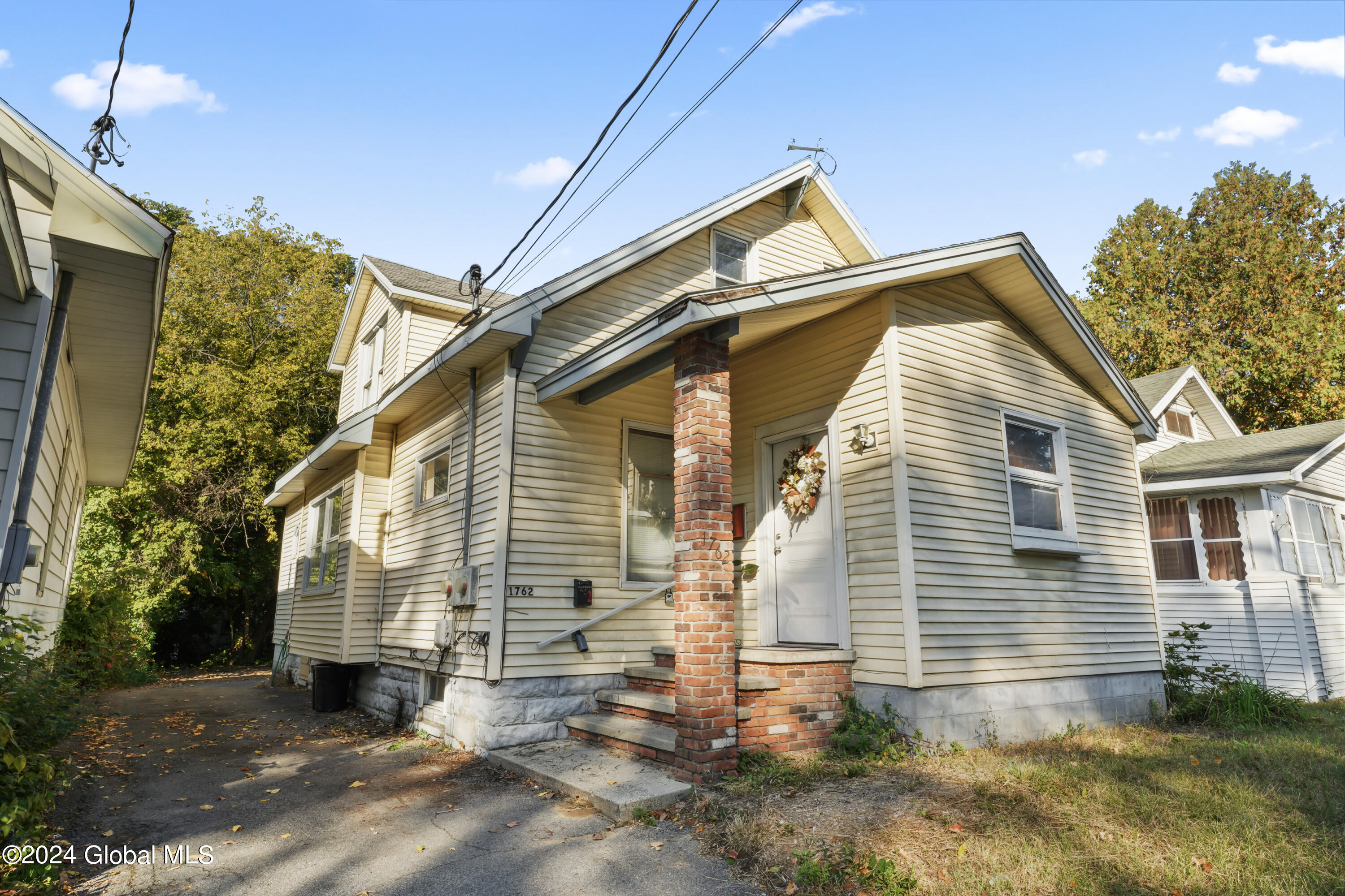 1762 Hamburg Street in Schenectady, NY Listed For 175,000.00 by Lisa