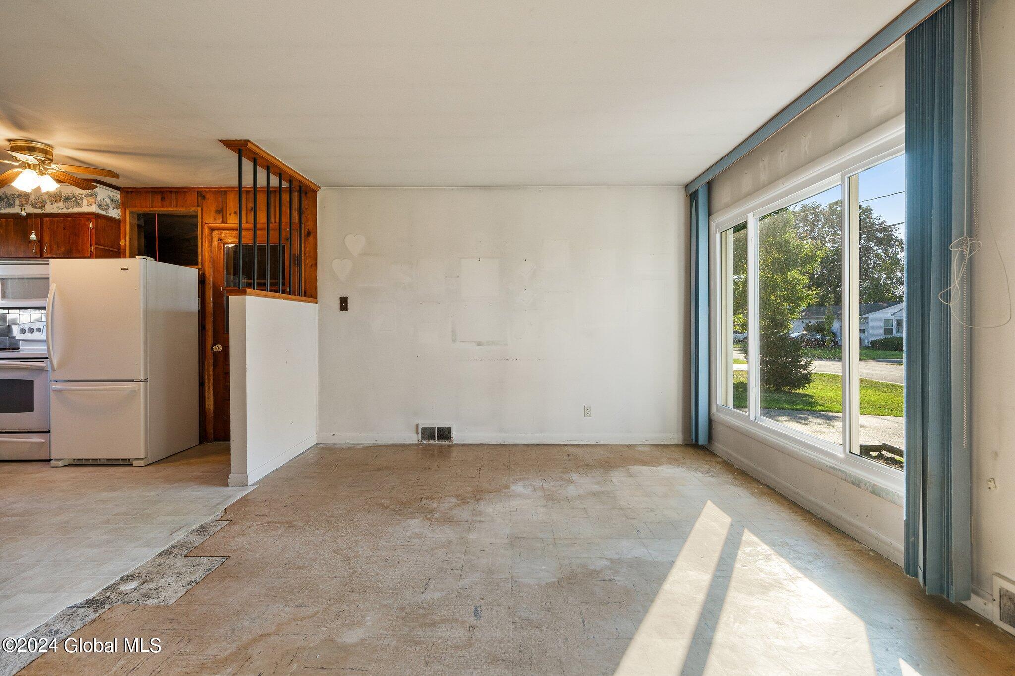 65 Knollwood Avenue, Amsterdam, NY Property Listing from DaviesDavies