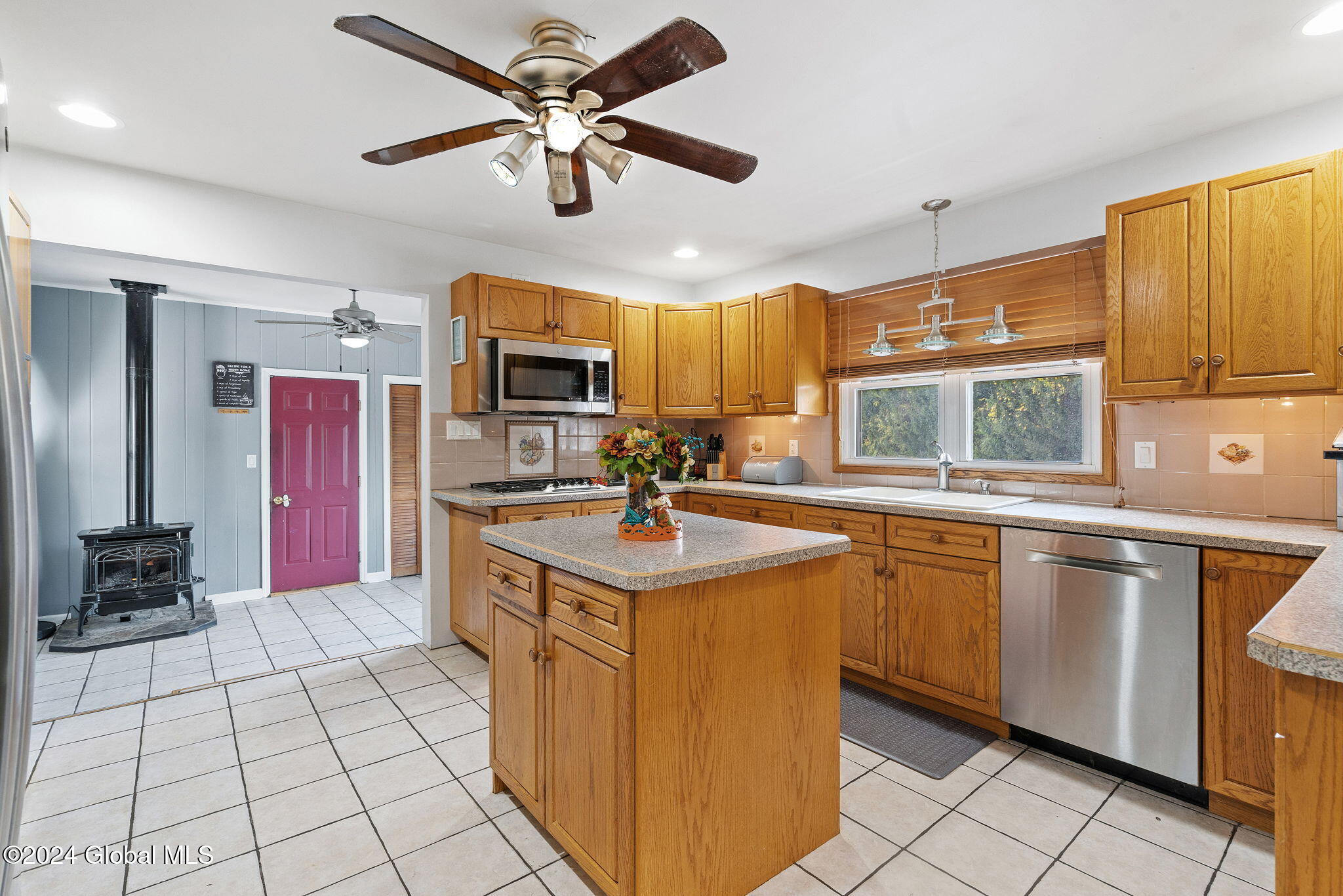 100 Berkley Sq Ext. in Glenville, NY Listed For 350,000.00 by Wayne