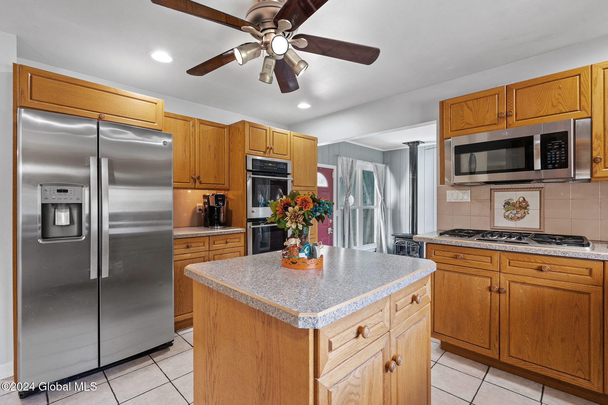 100 Berkley Sq Ext. in Glenville, NY Listed For 350,000.00 by Wayne