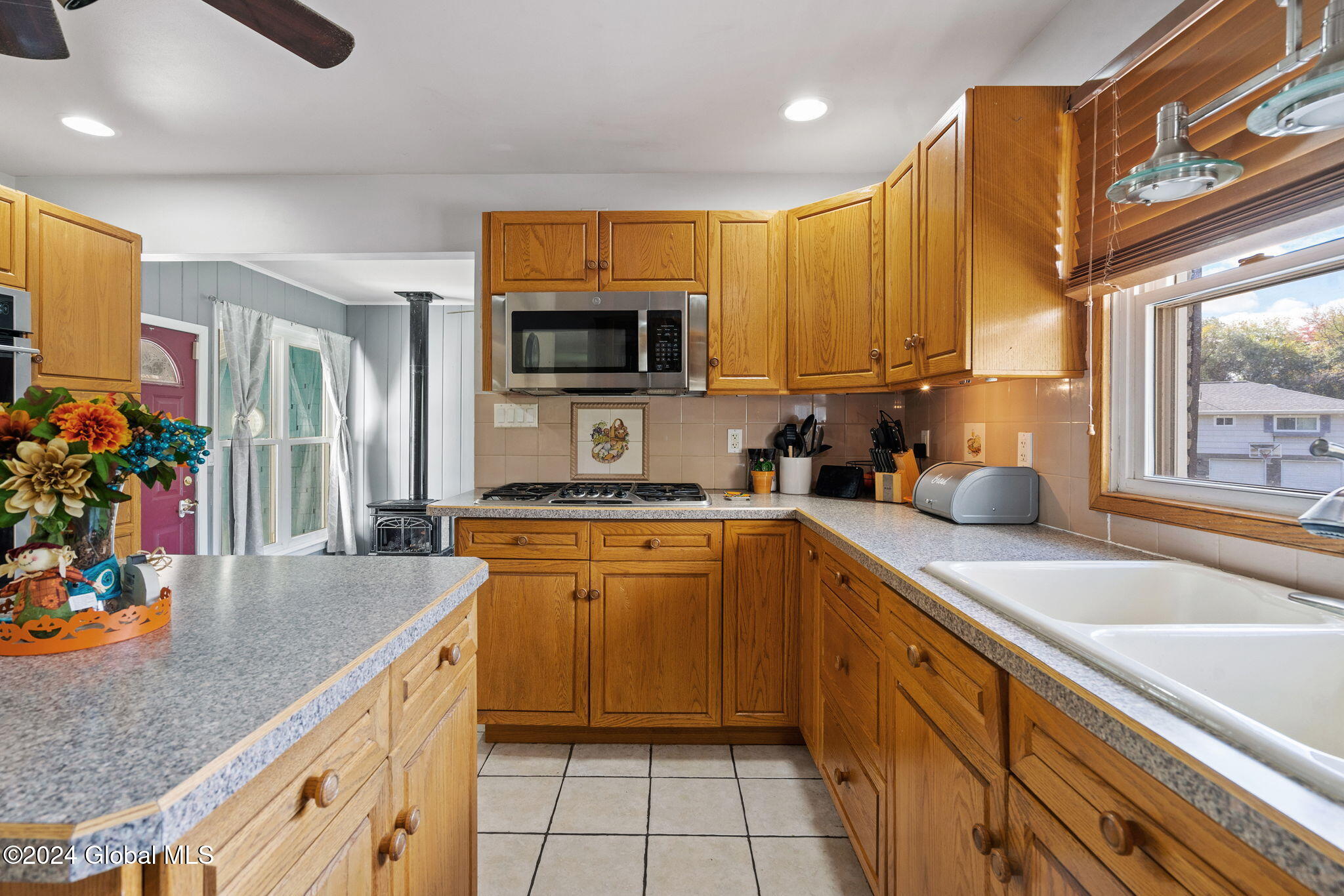 100 Berkley Sq Ext. in Glenville, NY Listed For 350,000.00 by Wayne