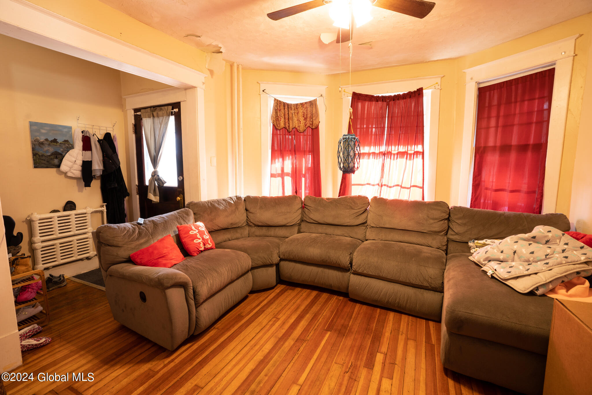 19 Magnolia Terrace, Albany, NY Property Listing from DaviesDavies