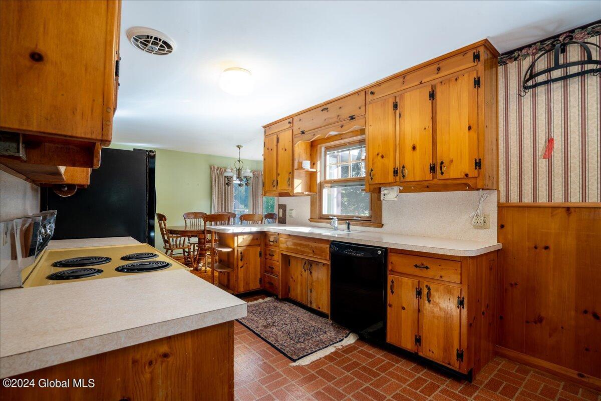 8 Gartner Drive in Ballston Lake, NY Listed For 369,000.00 by Laura