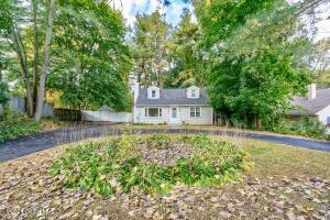 90 Willow Street Guilderland, NY 12084