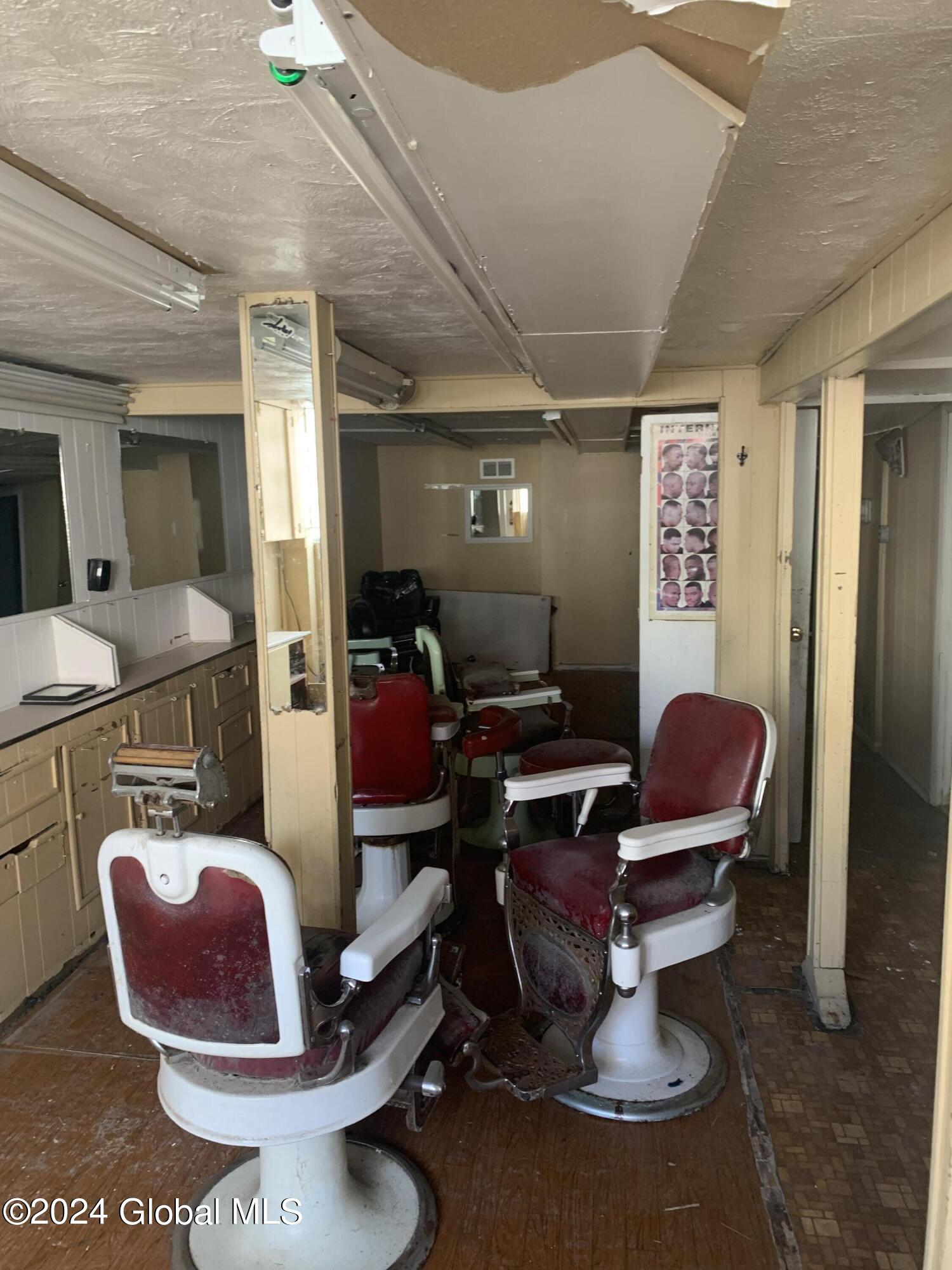 152 Clinton Avenue in Albany, NY Listed For 60,000.00 by Thaddeus