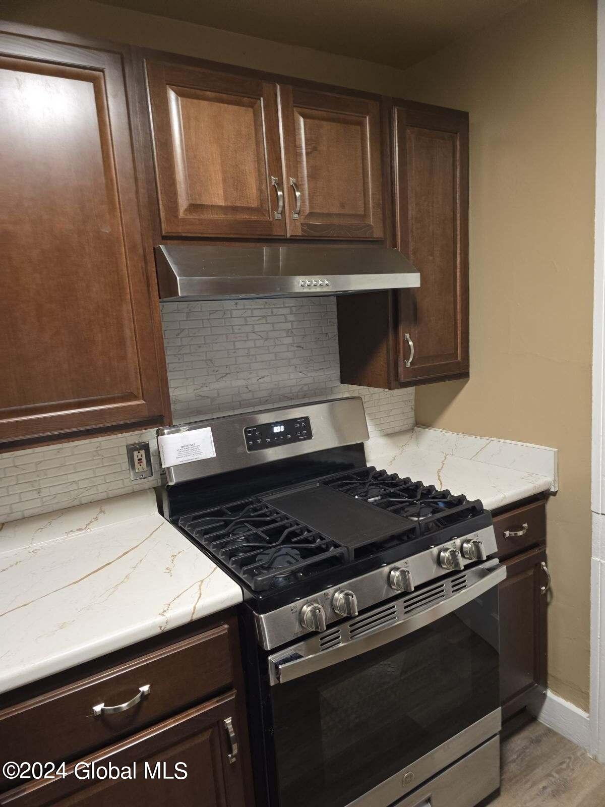 17 Ash Grove Place, Albany, NY Property Listing from DaviesDavies